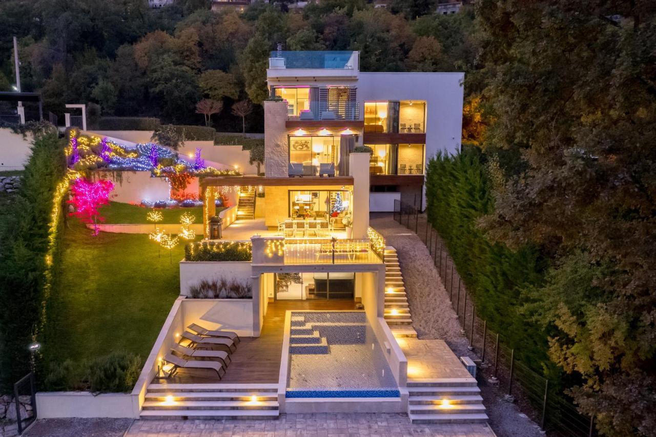 Villa Altavista - Seaview & Relax With Heated Pool & Minigolf Opatija Extérieur photo
