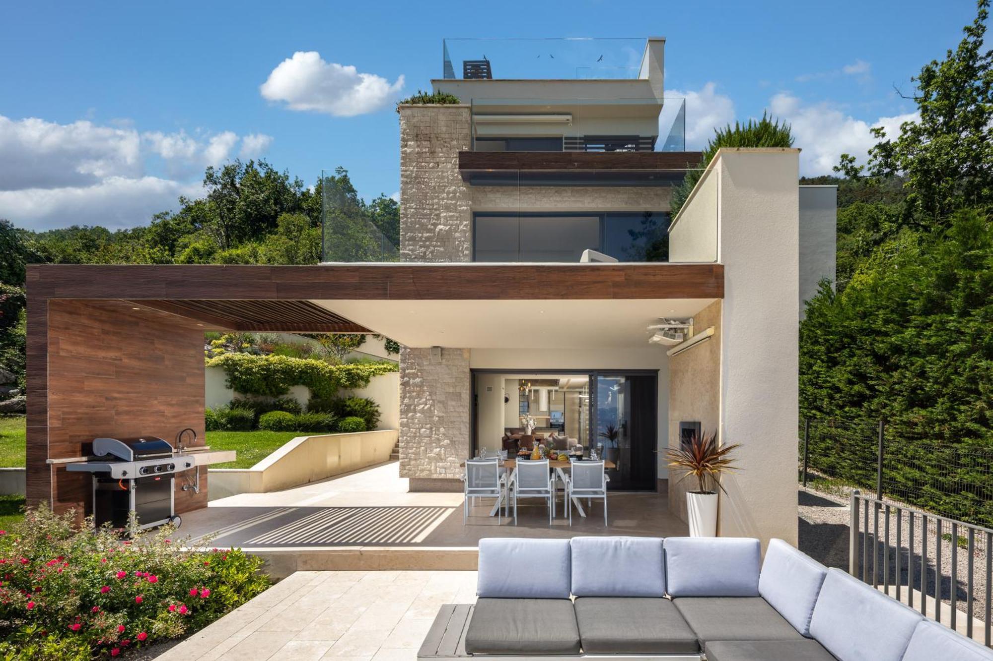 Villa Altavista - Seaview & Relax With Heated Pool & Minigolf Opatija Extérieur photo