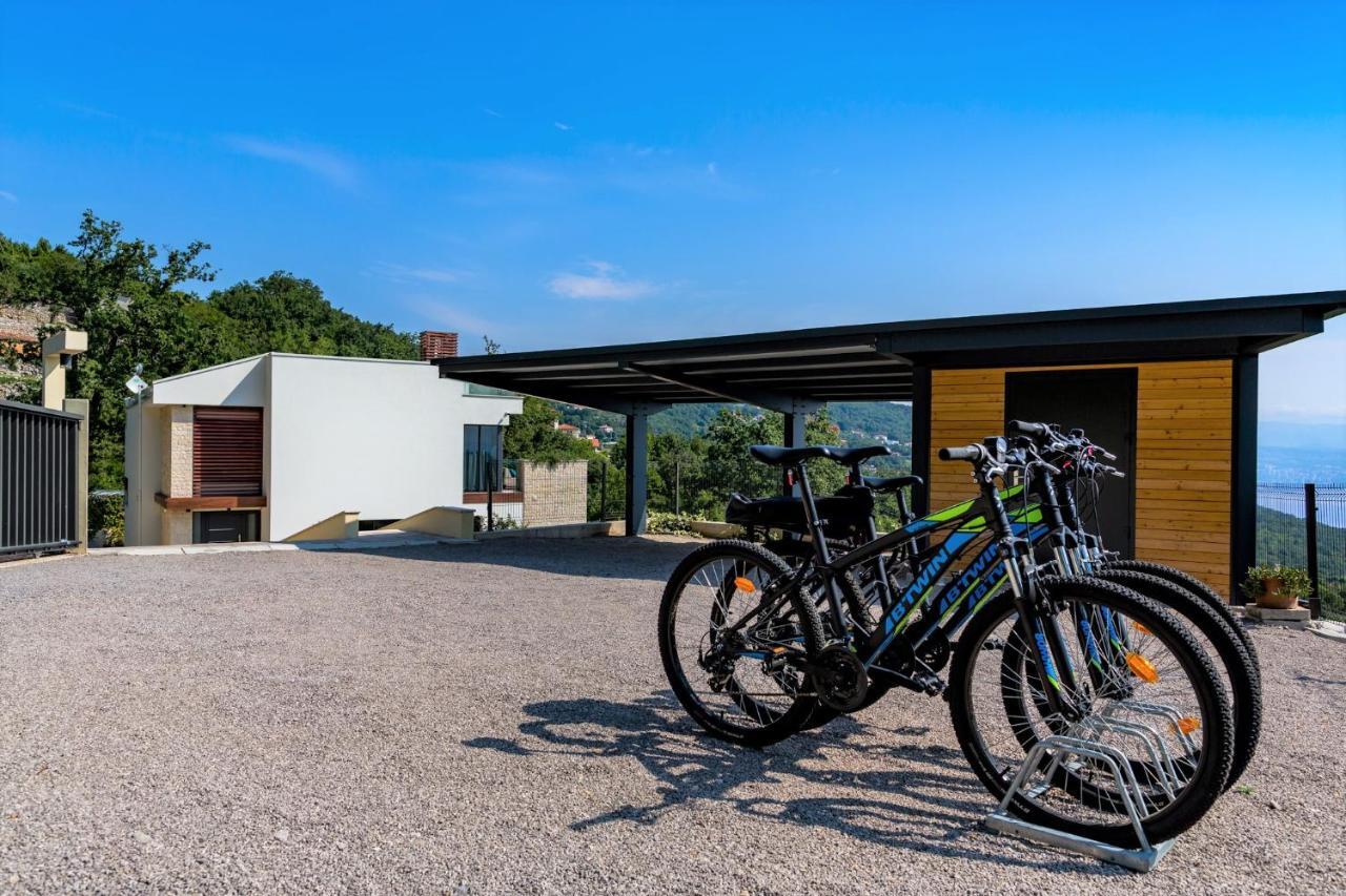 Villa Altavista - Seaview & Relax With Heated Pool & Minigolf Opatija Extérieur photo